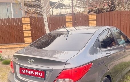 Hyundai Solaris II рестайлинг, 2016 год, 1 100 000 рублей, 1 фотография