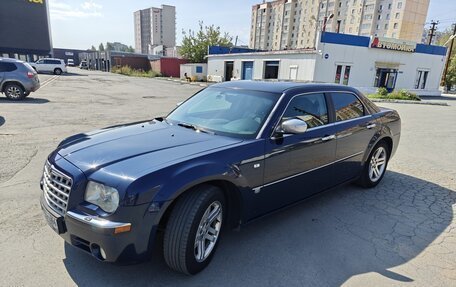 Chrysler 300C II, 2004 год, 1 200 000 рублей, 1 фотография