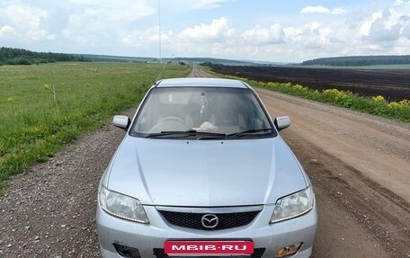 Mazda Familia, 2002 год, 130 000 рублей, 1 фотография
