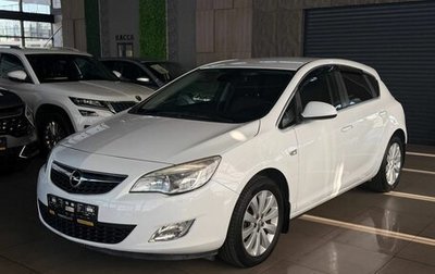 Opel Astra J, 2011 год, 830 000 рублей, 1 фотография
