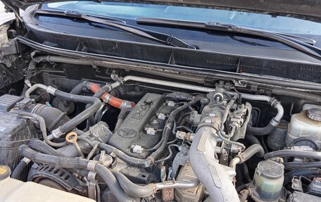 Toyota Land Cruiser Prado 150 рестайлинг 2, 2012 год, 2 780 000 рублей, 8 фотография