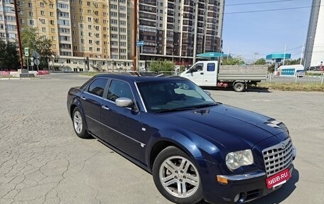 Chrysler 300C II, 2004 год, 1 200 000 рублей, 2 фотография