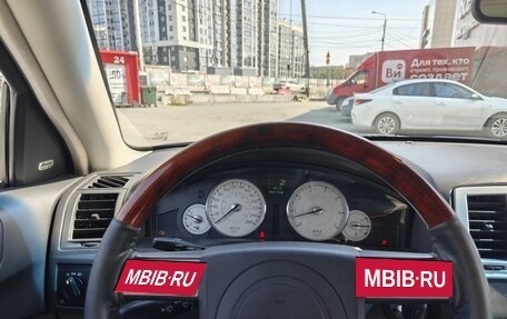 Chrysler 300C II, 2004 год, 1 200 000 рублей, 9 фотография