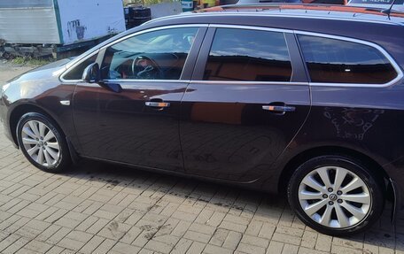 Opel Astra J, 2013 год, 820 000 рублей, 3 фотография