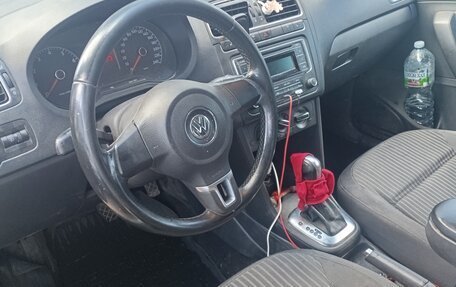 Volkswagen Polo VI (EU Market), 2012 год, 600 000 рублей, 4 фотография