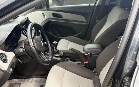 Chevrolet Cruze II, 2011 год, 695 000 рублей, 7 фотография