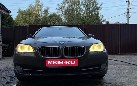 BMW 5 серия, 2010 год, 1 100 000 рублей, 2 фотография
