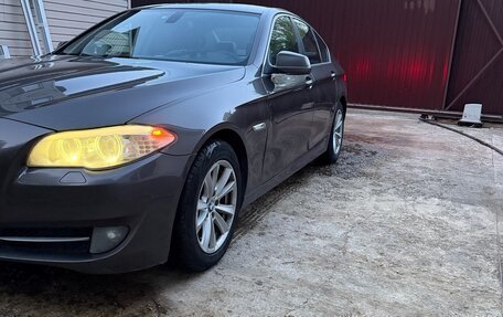 BMW 5 серия, 2010 год, 1 100 000 рублей, 4 фотография