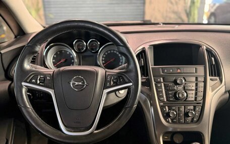 Opel Astra J, 2011 год, 830 000 рублей, 18 фотография