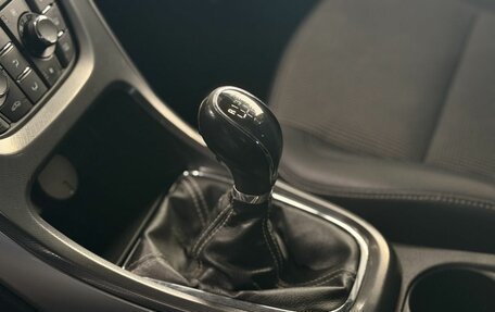 Opel Astra J, 2011 год, 830 000 рублей, 15 фотография