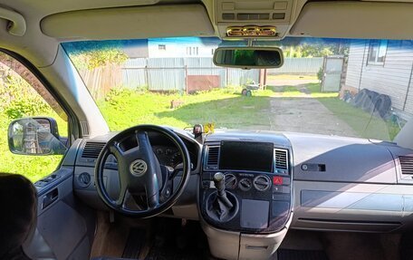 Volkswagen Multivan T5, 2004 год, 900 000 рублей, 5 фотография