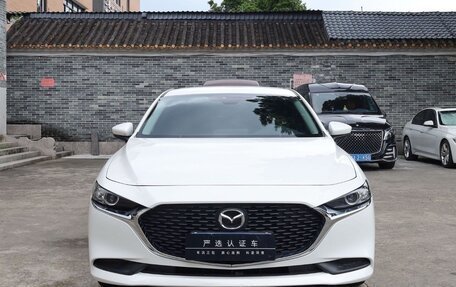 Mazda 3, 2023 год, 1 992 000 рублей, 2 фотография