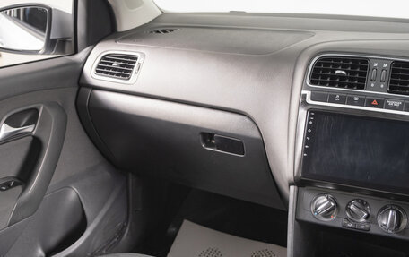 Volkswagen Polo VI (EU Market), 2013 год, 929 000 рублей, 11 фотография