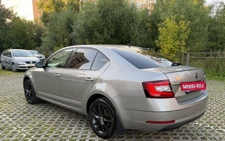 Skoda Octavia, 2017 год, 1 950 000 рублей, 6 фотография
