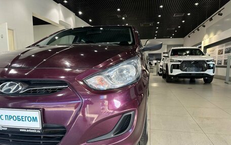 Hyundai Solaris II рестайлинг, 2012 год, 800 000 рублей, 8 фотография