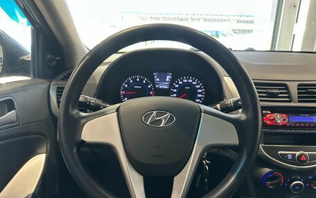 Hyundai Solaris II рестайлинг, 2012 год, 800 000 рублей, 13 фотография