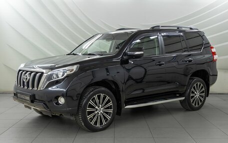 Toyota Land Cruiser Prado 150 рестайлинг 2, 2014 год, 3 248 000 рублей, 3 фотография