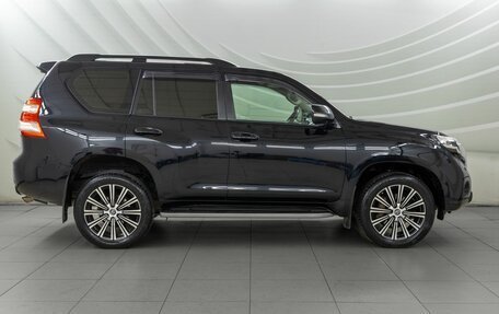 Toyota Land Cruiser Prado 150 рестайлинг 2, 2014 год, 3 248 000 рублей, 8 фотография