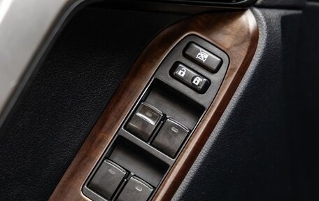 Toyota Land Cruiser Prado 150 рестайлинг 2, 2014 год, 3 248 000 рублей, 15 фотография
