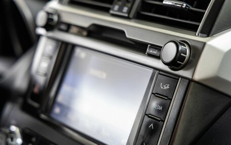 Toyota Land Cruiser Prado 150 рестайлинг 2, 2014 год, 3 248 000 рублей, 32 фотография