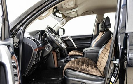 Toyota Land Cruiser Prado 150 рестайлинг 2, 2014 год, 3 248 000 рублей, 29 фотография