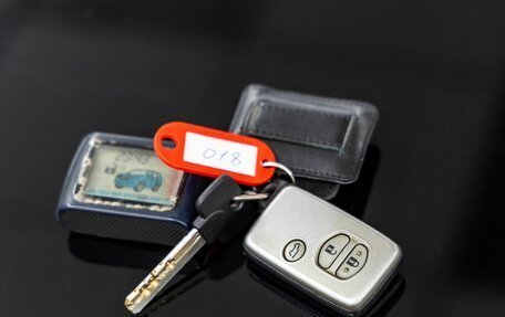 Toyota Land Cruiser Prado 150 рестайлинг 2, 2014 год, 3 248 000 рублей, 40 фотография