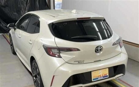 Toyota Corolla, 2018 год, 1 300 000 рублей, 2 фотография