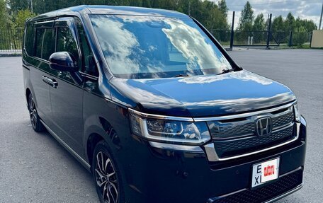 Honda Stepwgn, 2022 год, 2 750 000 рублей, 4 фотография