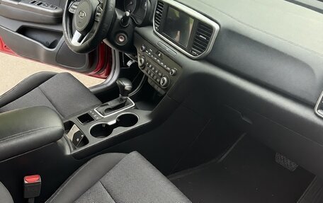 KIA Sportage IV рестайлинг, 2021 год, 2 300 000 рублей, 4 фотография