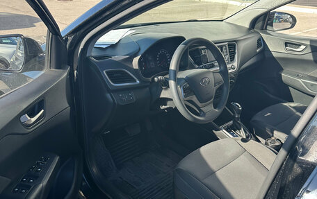 Hyundai Solaris II рестайлинг, 2018 год, 1 354 000 рублей, 5 фотография