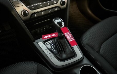 Hyundai Elantra VI рестайлинг, 2018 год, 1 730 000 рублей, 11 фотография