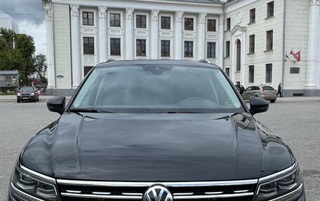 Volkswagen Tiguan II, 2019 год, 3 500 000 рублей, 4 фотография