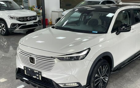 Honda Vezel, 2022 год, 1 800 000 рублей, 5 фотография