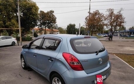 Hyundai i20 IB рестайлинг, 2010 год, 450 000 рублей, 3 фотография
