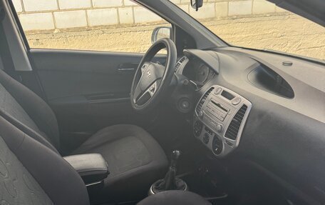 Hyundai i20 IB рестайлинг, 2010 год, 450 000 рублей, 10 фотография