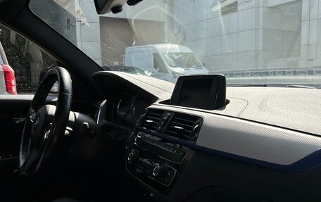 BMW 1 серия, 2018 год, 1 500 000 рублей, 7 фотография