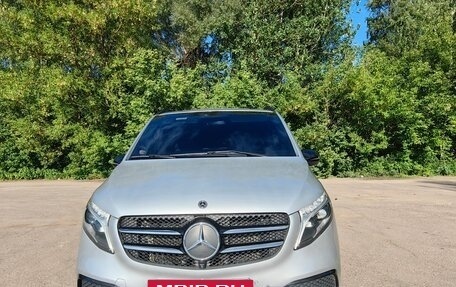 Mercedes-Benz V-Класс, 2021 год, 5 750 000 рублей, 28 фотография