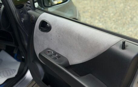Honda Fit III, 2005 год, 420 000 рублей, 12 фотография