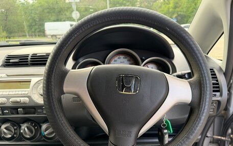 Honda Fit III, 2005 год, 420 000 рублей, 24 фотография