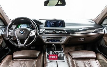 BMW 7 серия, 2016 год, 2 998 000 рублей, 13 фотография