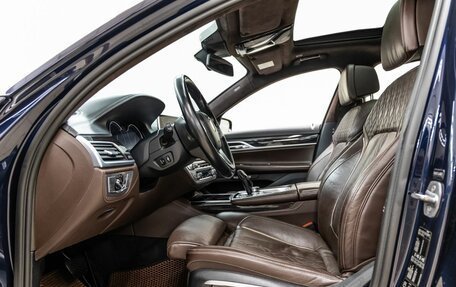 BMW 7 серия, 2016 год, 2 998 000 рублей, 26 фотография