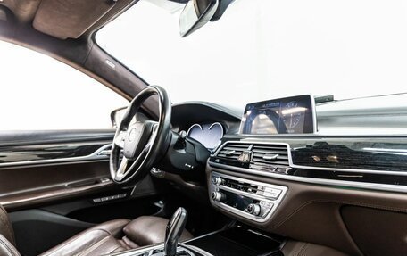 BMW 7 серия, 2016 год, 2 998 000 рублей, 31 фотография