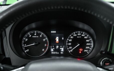 Mitsubishi Outlander III рестайлинг 3, 2020 год, 2 300 000 рублей, 17 фотография