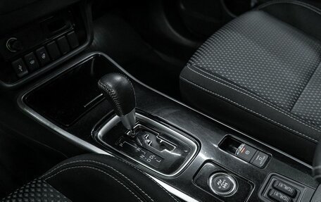 Mitsubishi Outlander III рестайлинг 3, 2020 год, 2 300 000 рублей, 19 фотография