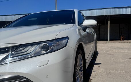 Toyota Camry, 2019 год, 3 000 000 рублей, 7 фотография