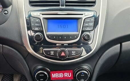 Hyundai Solaris II рестайлинг, 2013 год, 699 000 рублей, 13 фотография