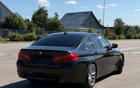 BMW 5 серия, 2018 год, 3 100 000 рублей, 3 фотография