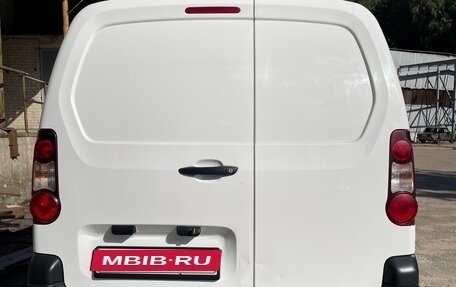 Peugeot Partner II рестайлинг 2, 2021 год, 1 300 000 рублей, 5 фотография