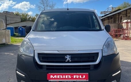 Peugeot Partner II рестайлинг 2, 2021 год, 1 300 000 рублей, 2 фотография