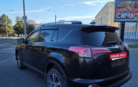 Toyota RAV4, 2015 год, 1 860 000 рублей, 2 фотография